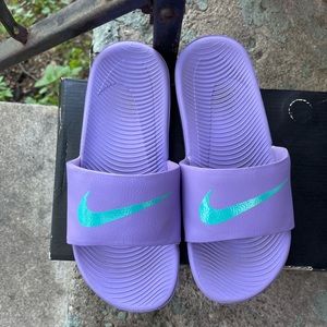 Nike Sandals/Slides sz 5Y purple and teal!
